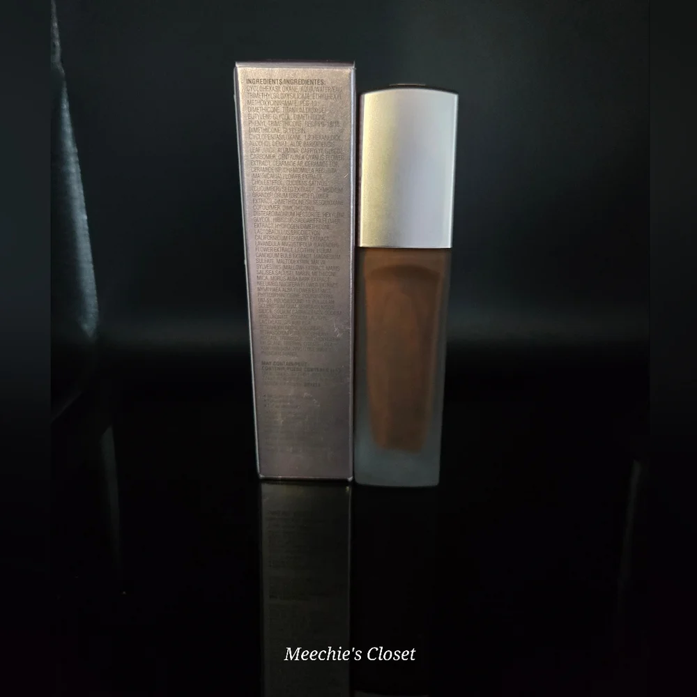 Elizabeth Arden Flawless Finish Skincaring Foundation 660C NIB